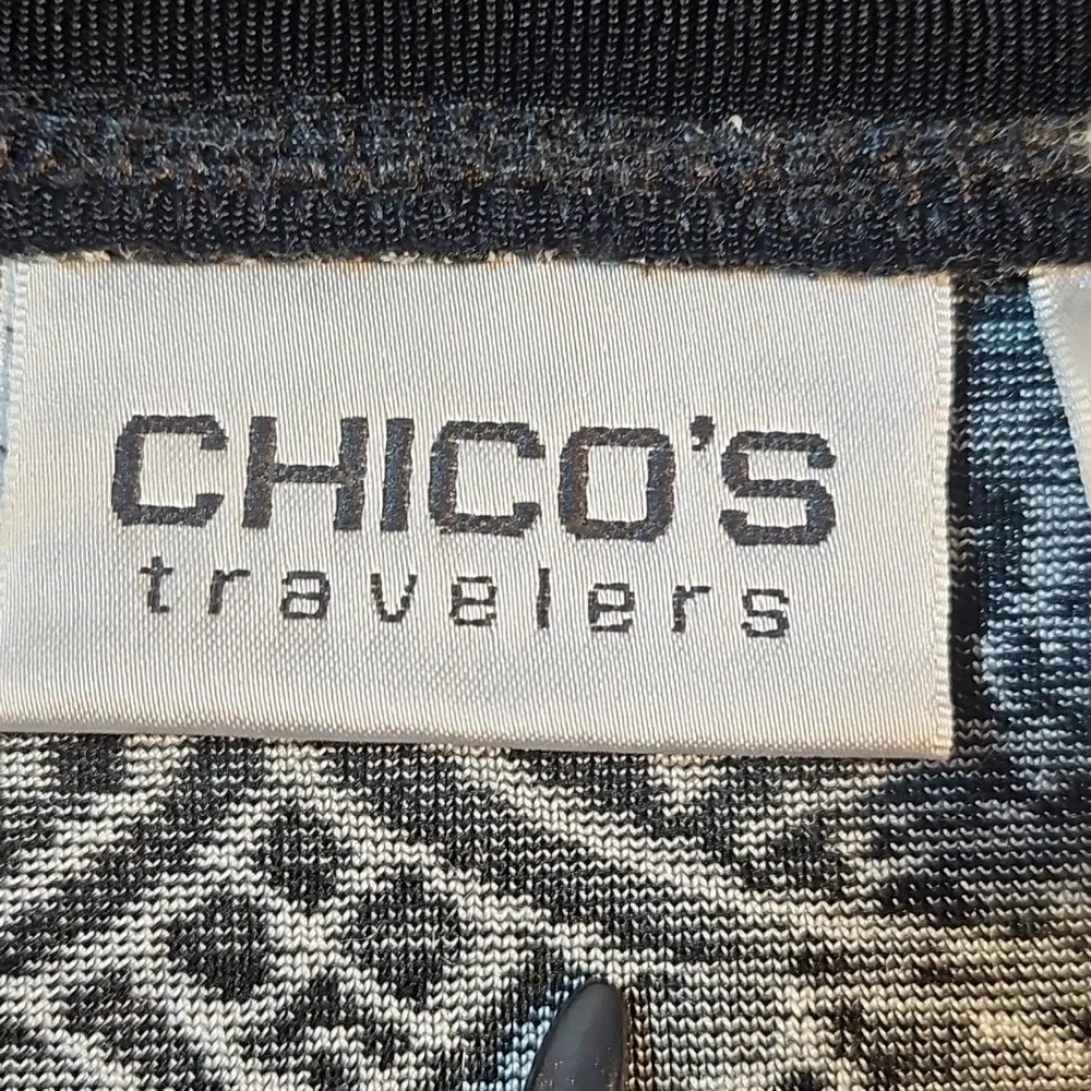 Chico's Travelers Black & White Baroque Pattern Travel Knit Zip Up Jacket